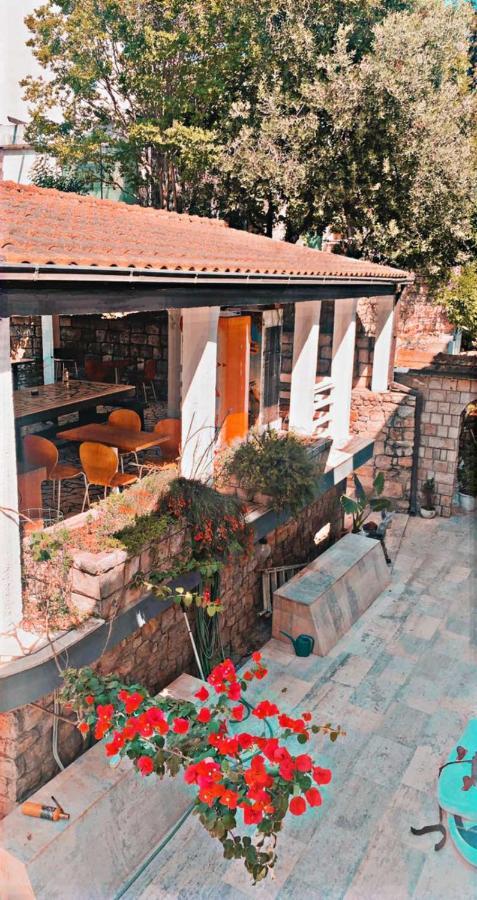 Studio Apartman Meljine Bagian luar foto
