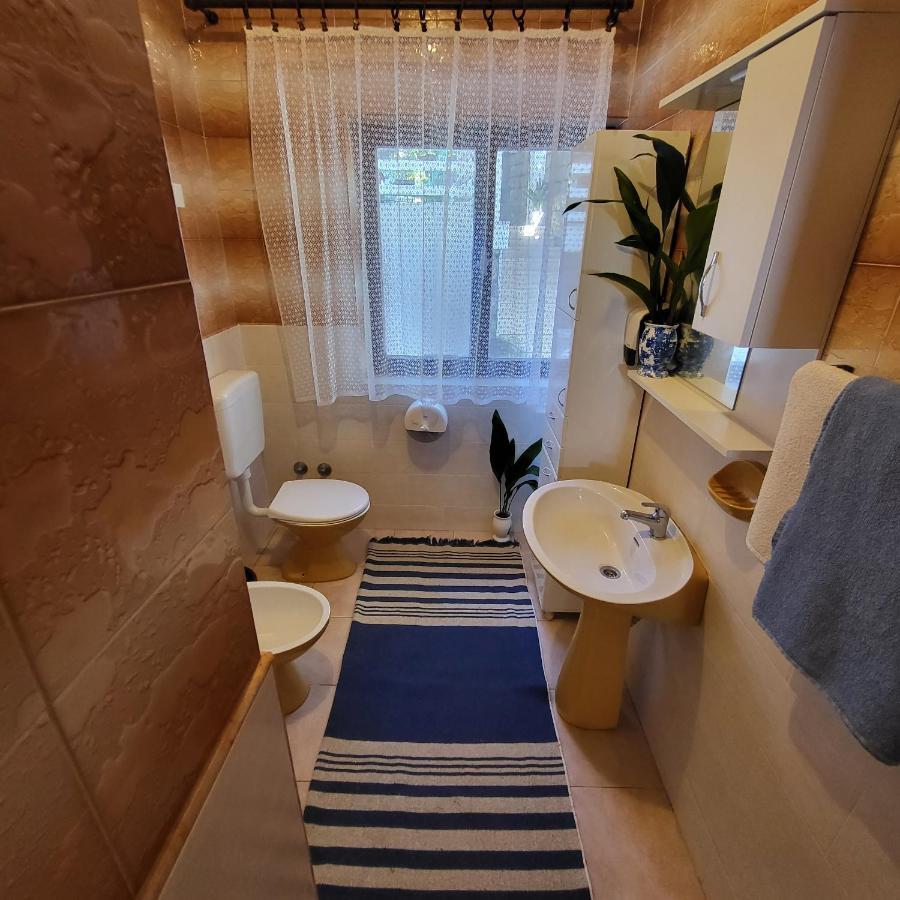 Studio Apartman Meljine Bagian luar foto
